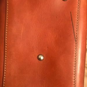 More pic to previous listing.Mark on bottom of bag